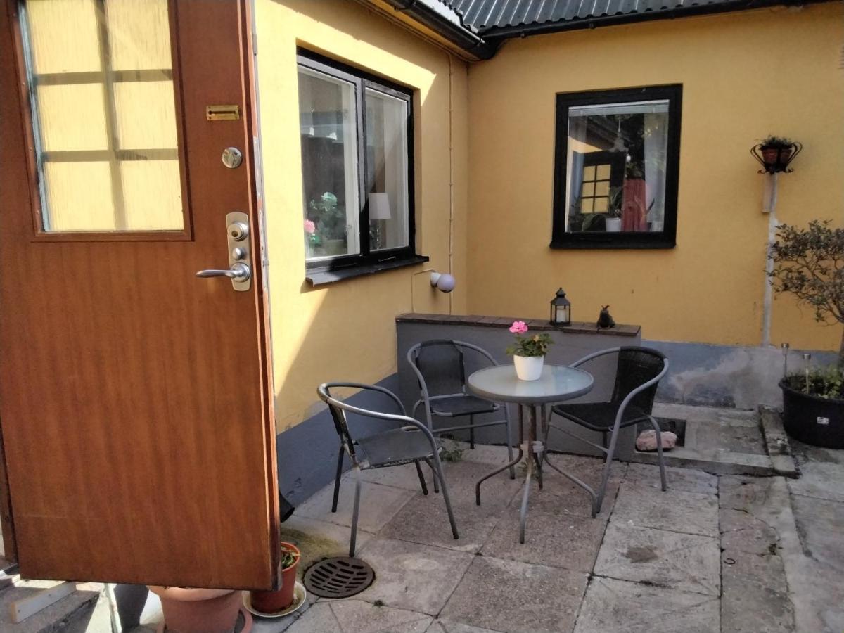 Bo I Trelleborg Apartment Exterior foto