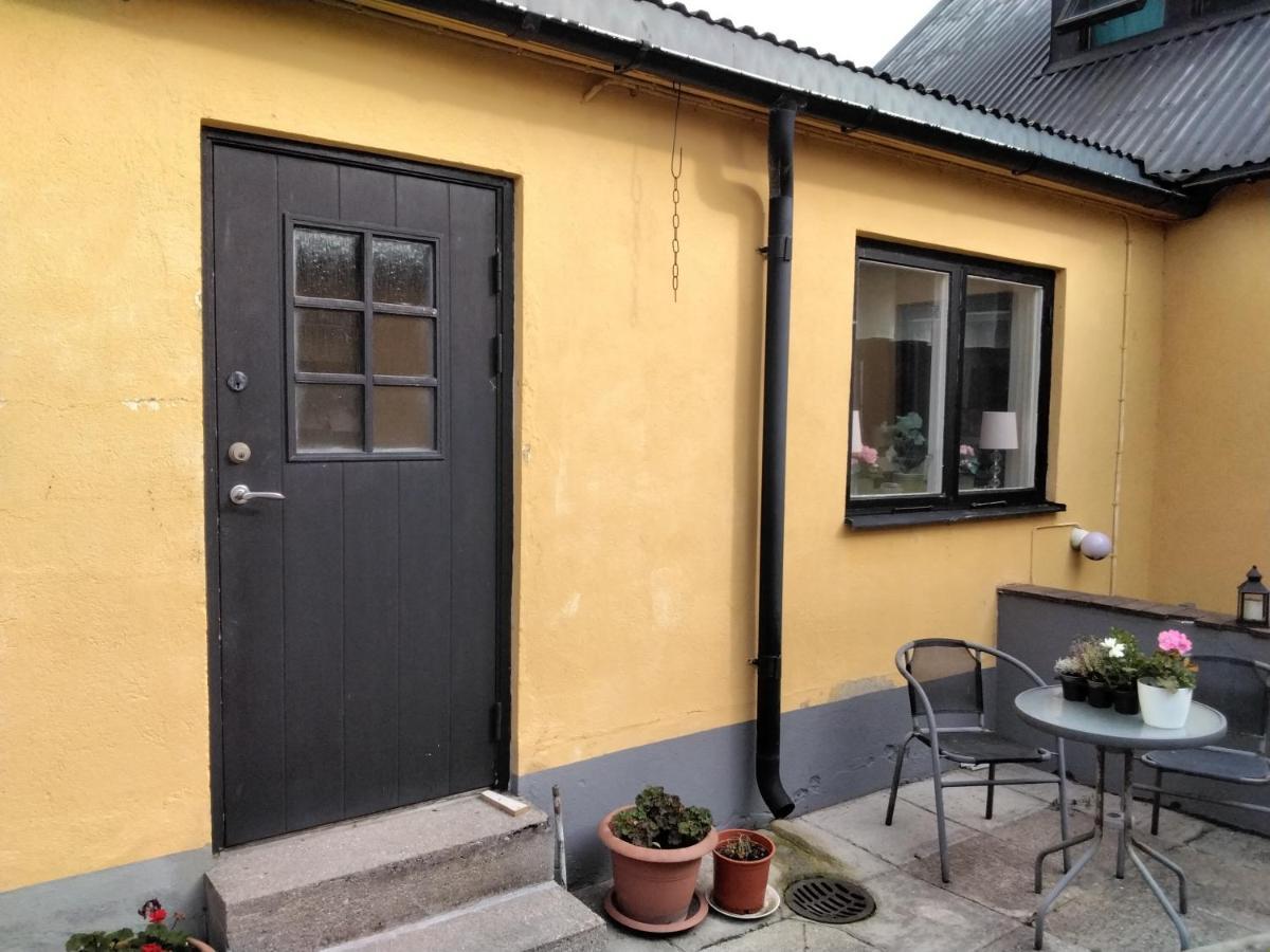 Bo I Trelleborg Apartment Exterior foto